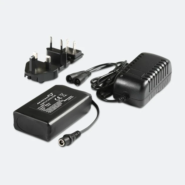 Batteria E Caricabatteria Macna 7,4V 2200 MAh